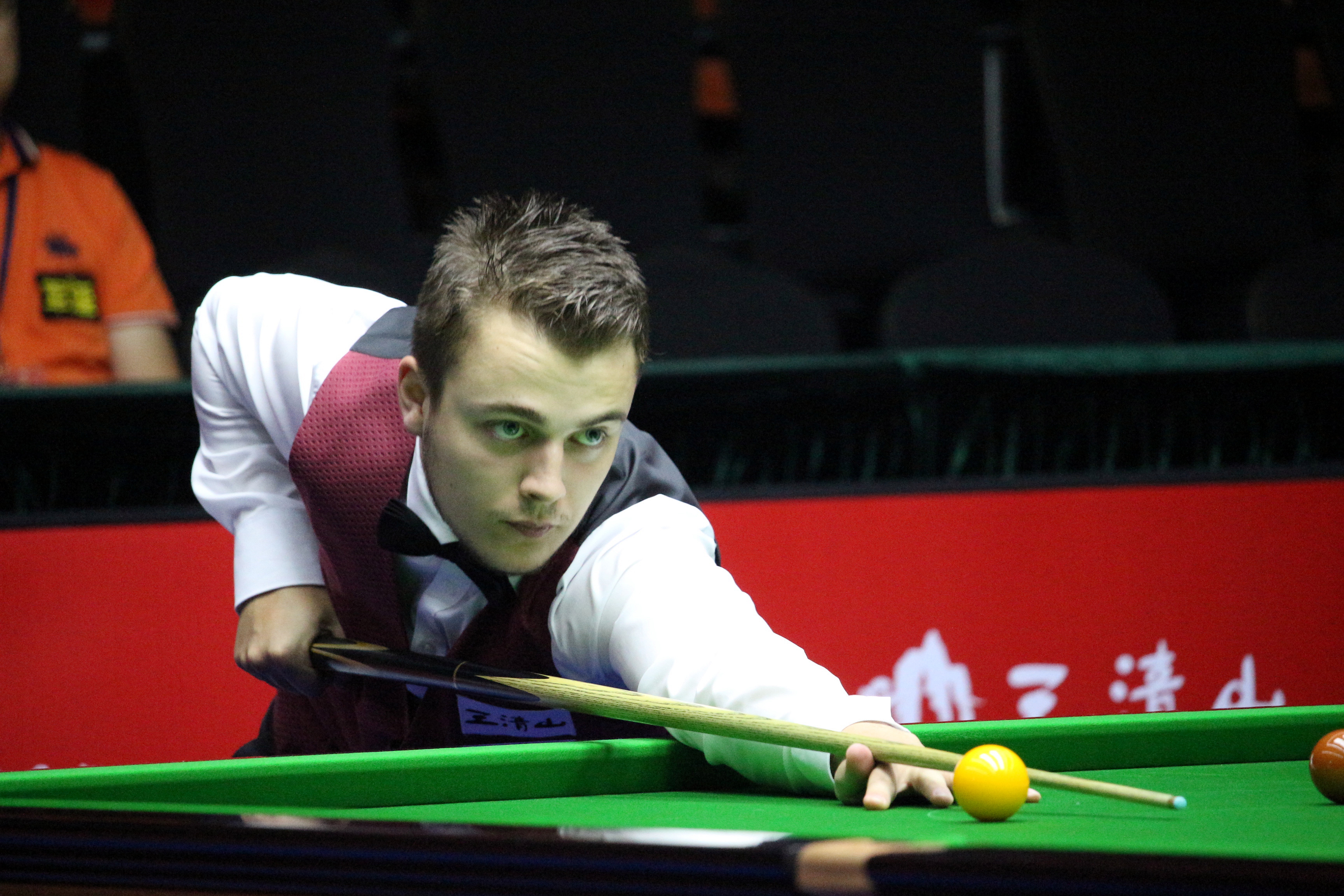 尽管从纸面 尽管从纸面